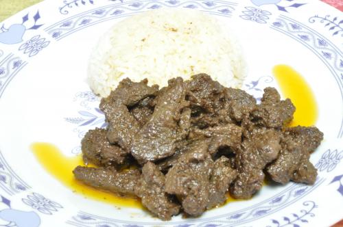 Hovězí nudličky na česneku  – Snadné Česko recept, zvládnete za 30 - 45 minut